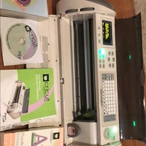 Cricut Expression with Extras